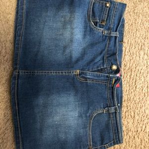 Mini skirts jeans 💃🏼 BOGO